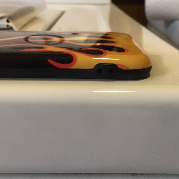 IPhone Pro Max 11 cases (3) - Picture 14 of 16